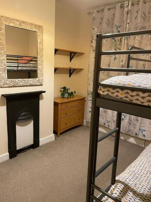 Gloucester Rd 2 Mins Away - Fab, New, Trendy House Bristol Buitenkant foto