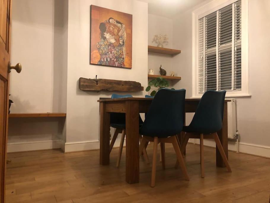 Gloucester Rd 2 Mins Away - Fab, New, Trendy House Bristol Buitenkant foto