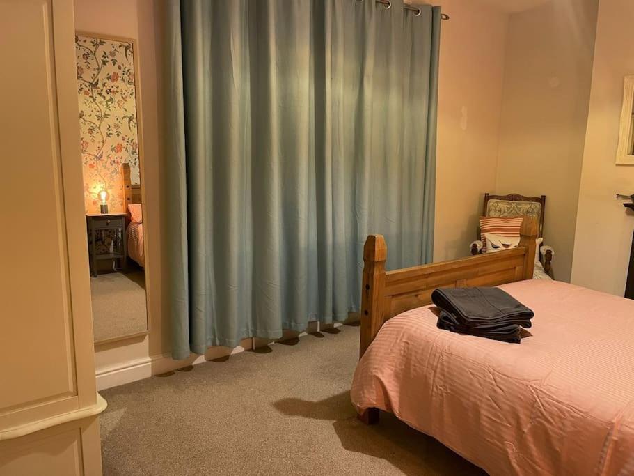 Gloucester Rd 2 Mins Away - Fab, New, Trendy House Bristol Buitenkant foto
